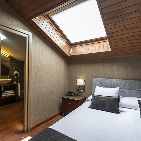 Hotel Del Prado 3*