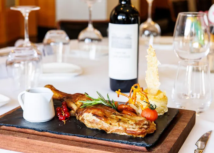 Del Prado Отель