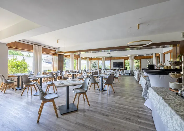 Отель Del Prado 3*